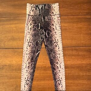 Terez Snake Print Leggings - Black and Cream